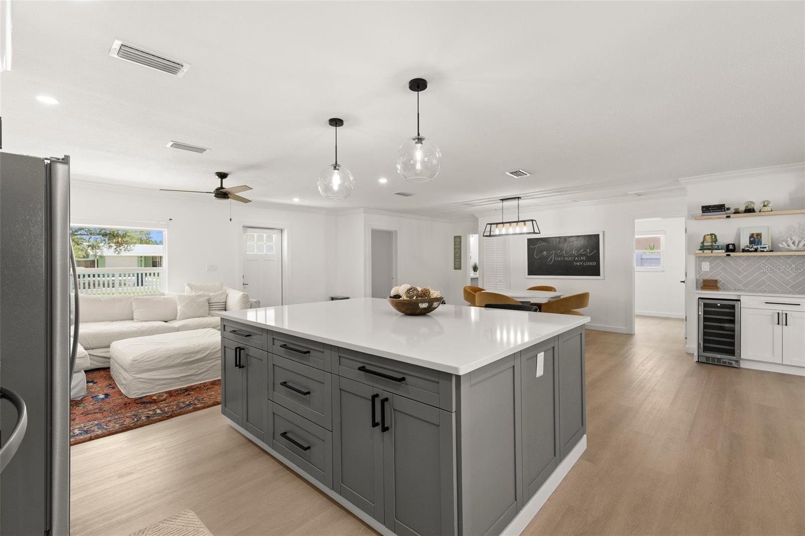 4709 W FAIR OAKS AVE