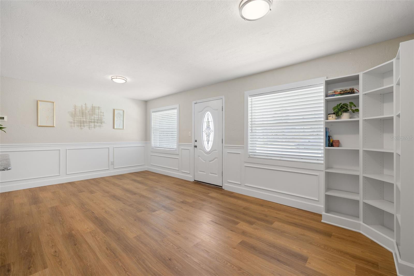 4208 W BAY VISTA AVE