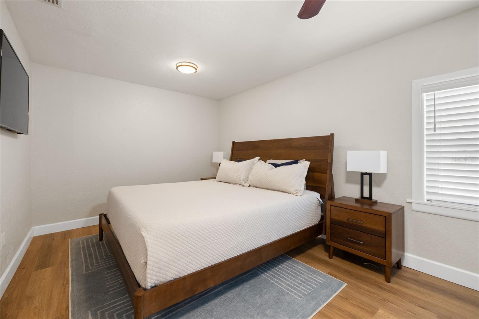 4208 W BAY VISTA AVE