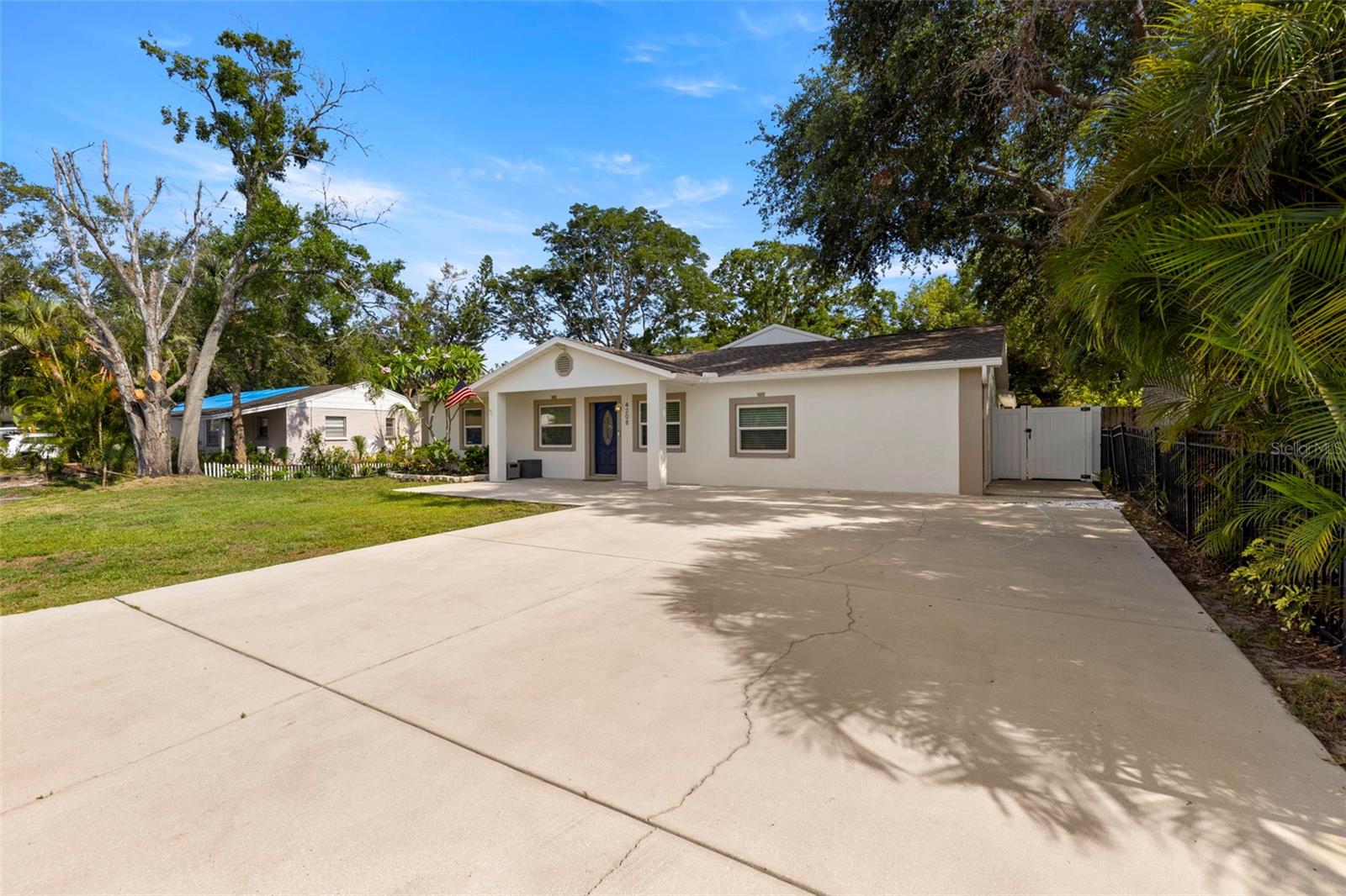 4208 W BAY VISTA AVE