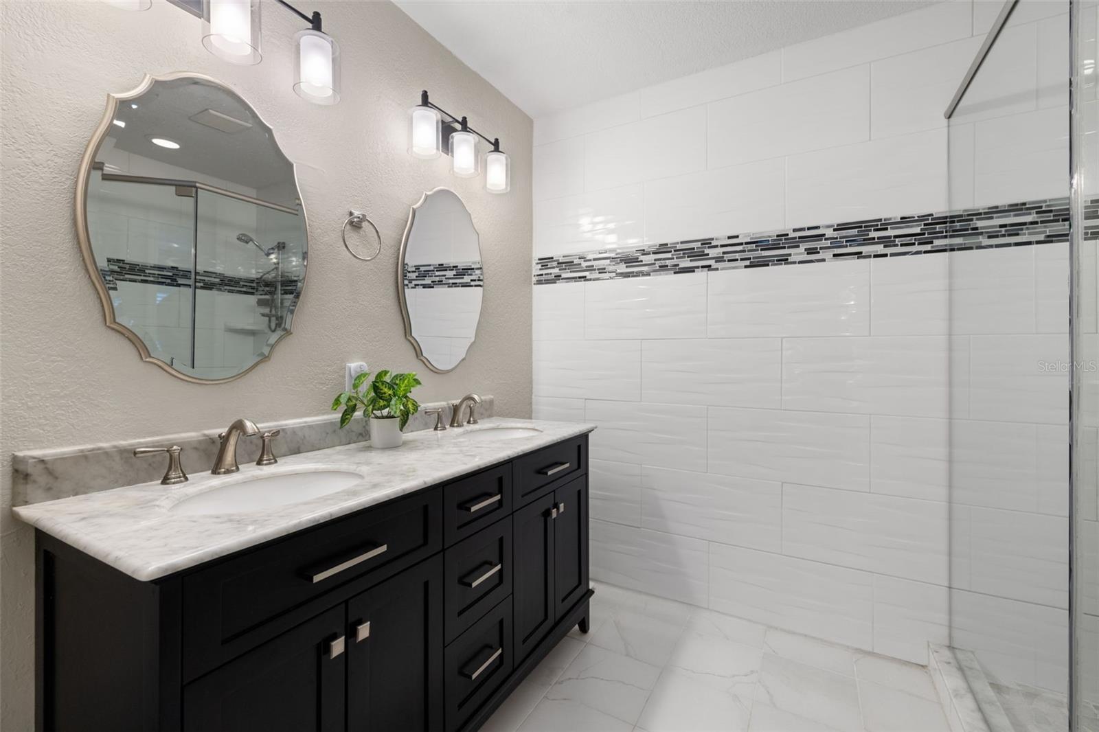 4208 W BAY VISTA AVE