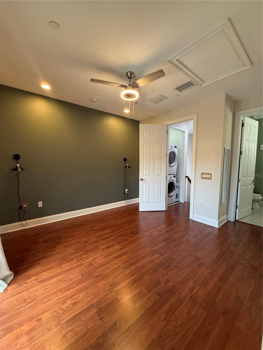 2208 SOHO BAY CT
