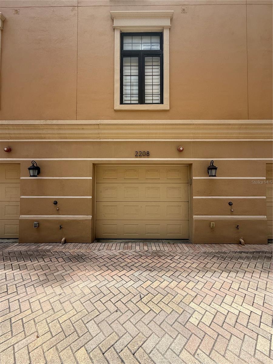 2208 SOHO BAY CT