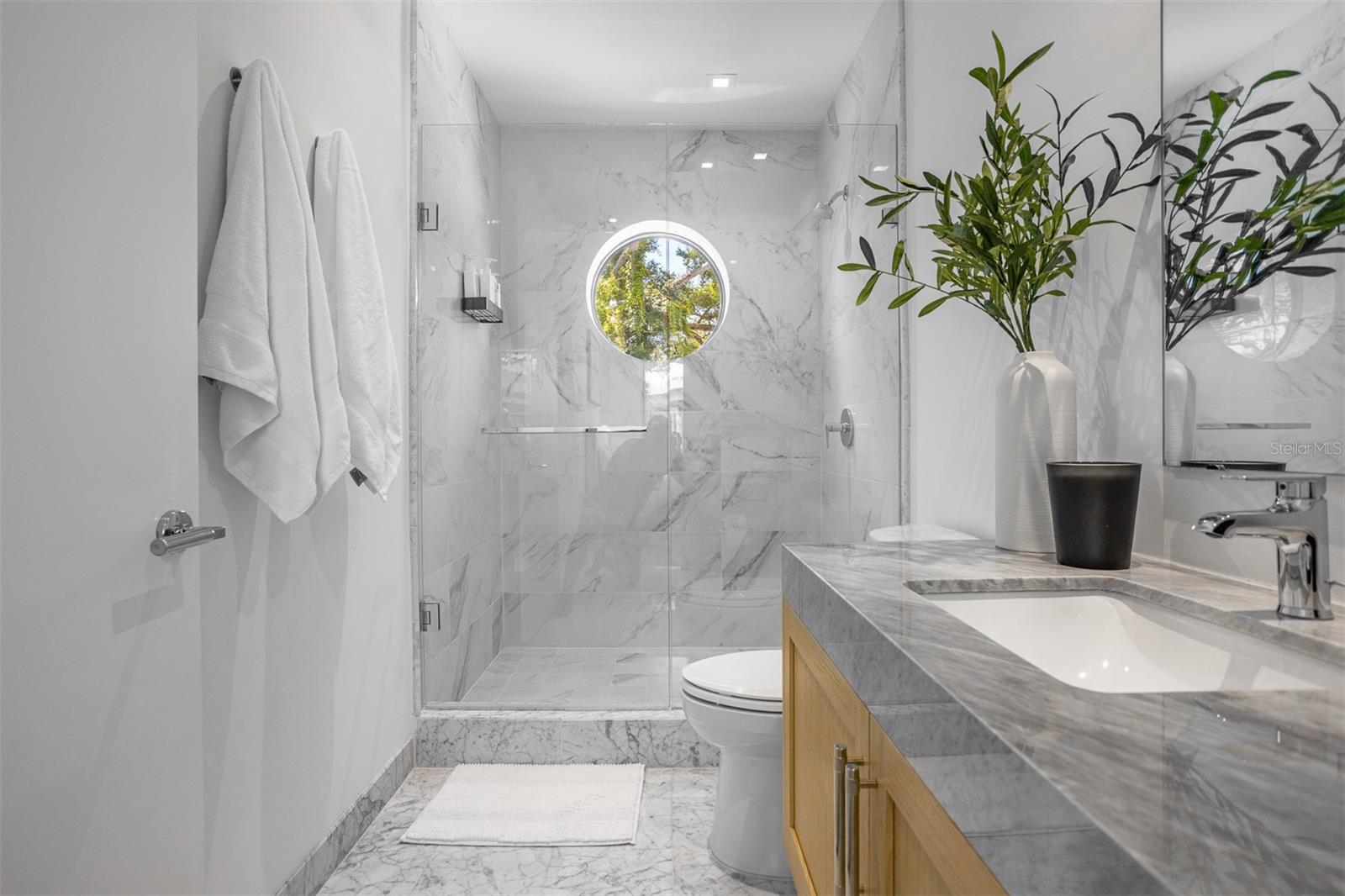 3030 W SANTIAGO ST E #4