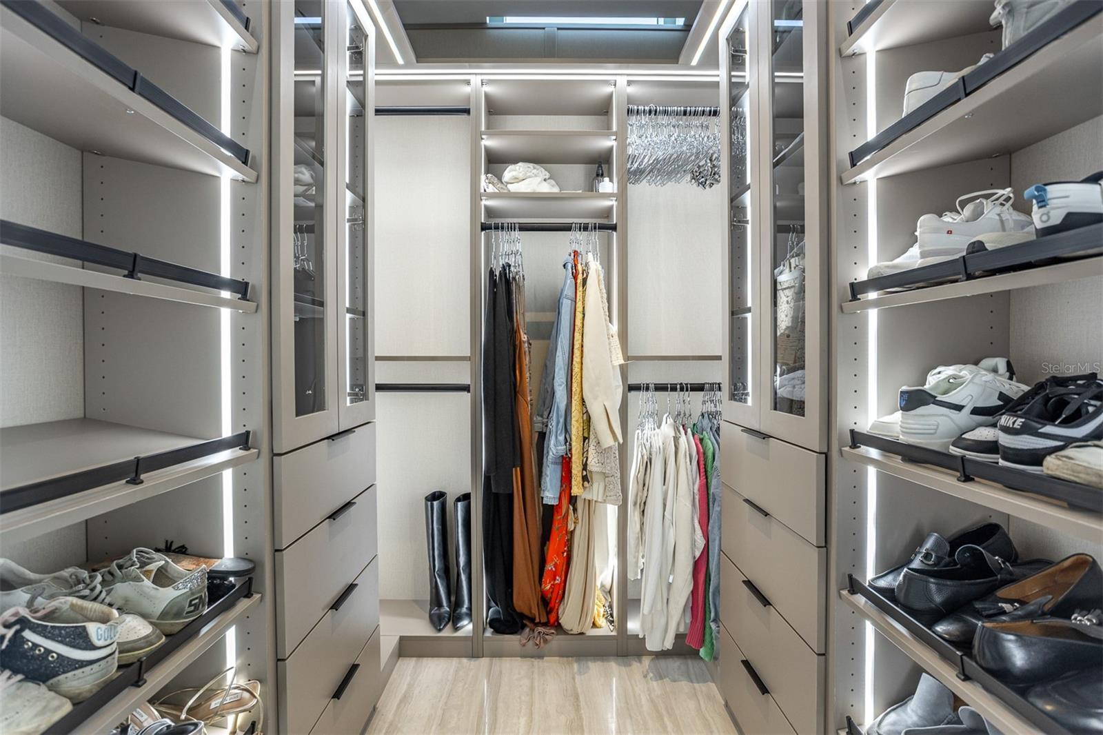 3030 W SANTIAGO ST E #4