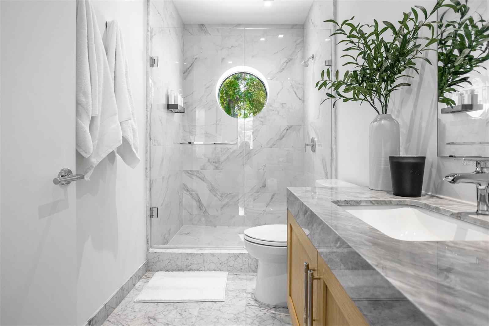 3030 W SANTIAGO ST E #4