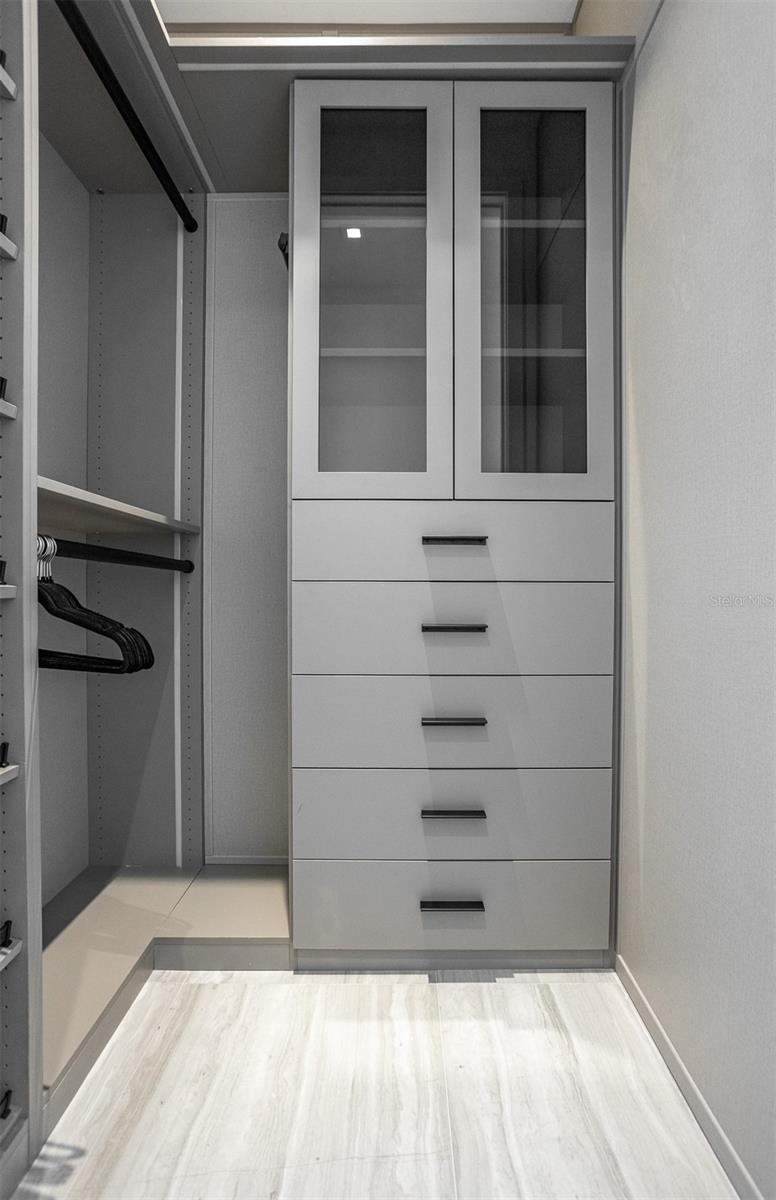 3030 W SANTIAGO ST E #4