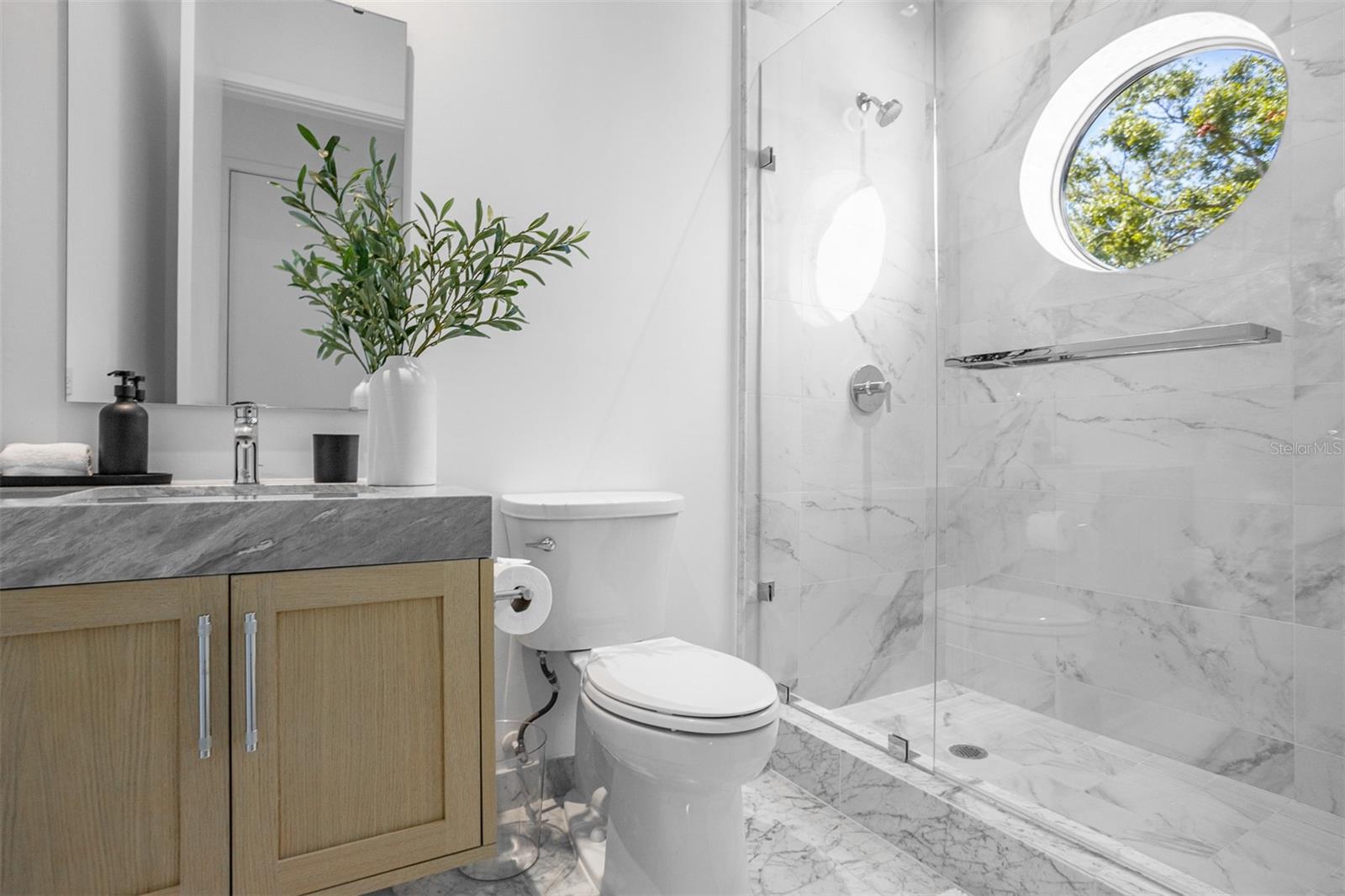 3030 W SANTIAGO ST E #4