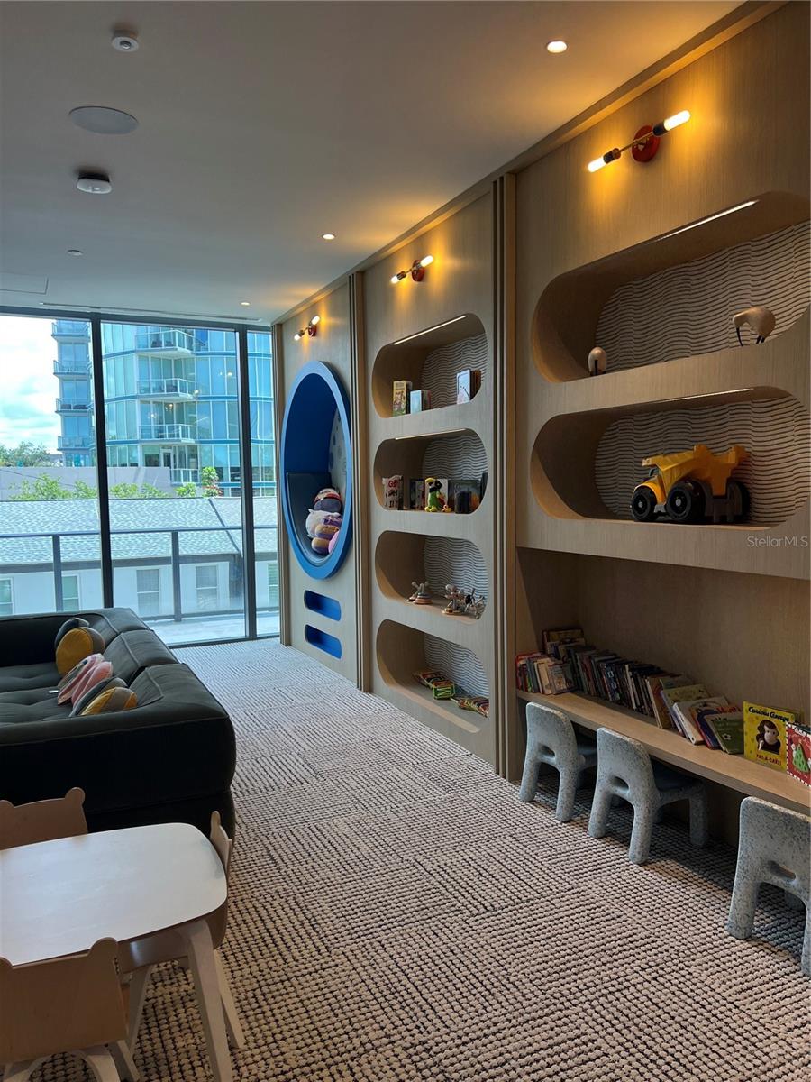 3030 W SANTIAGO ST E #4