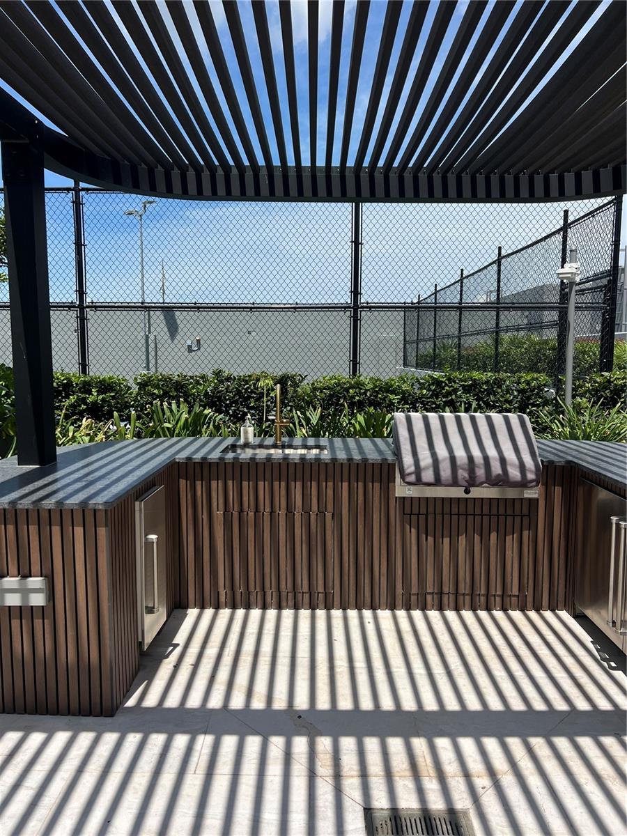 3030 W SANTIAGO ST E #4