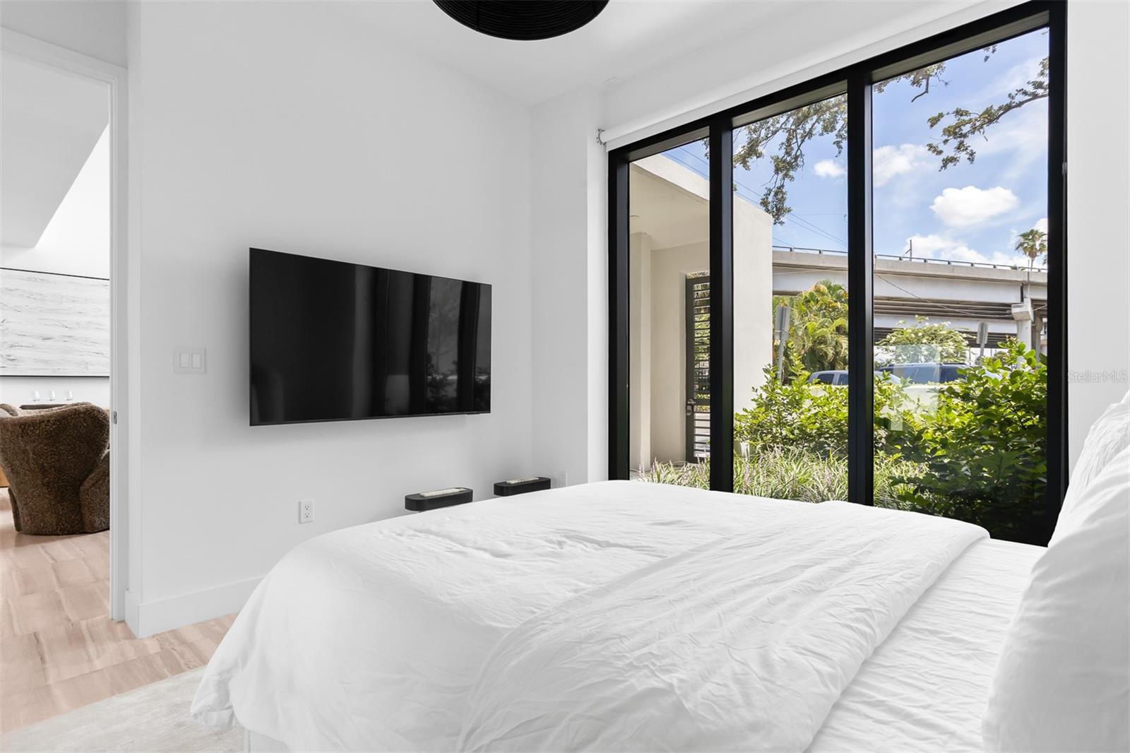 3030 W SANTIAGO ST E #4