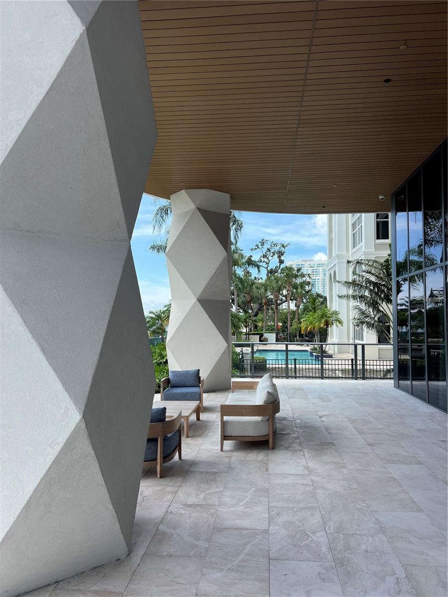 3030 W SANTIAGO ST E #4