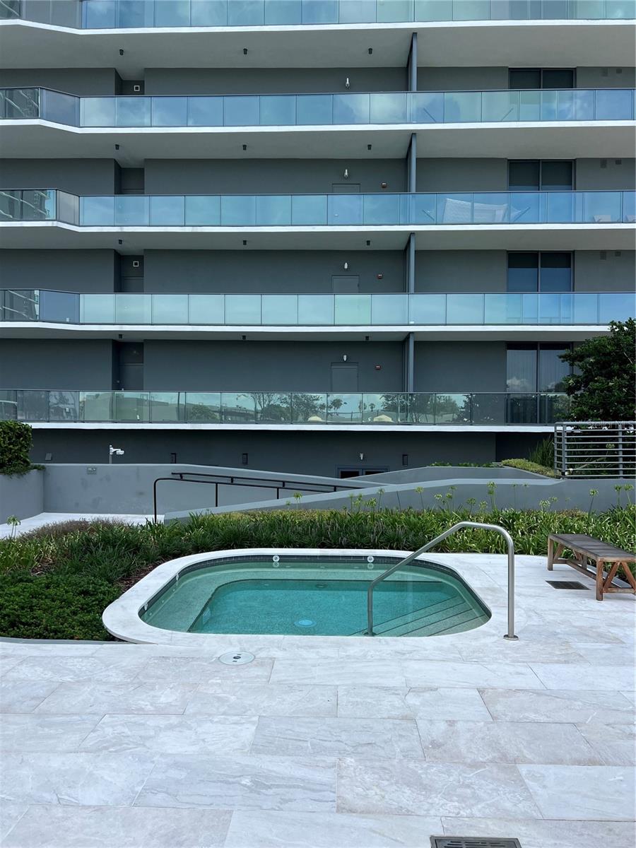 3030 W SANTIAGO ST E #4