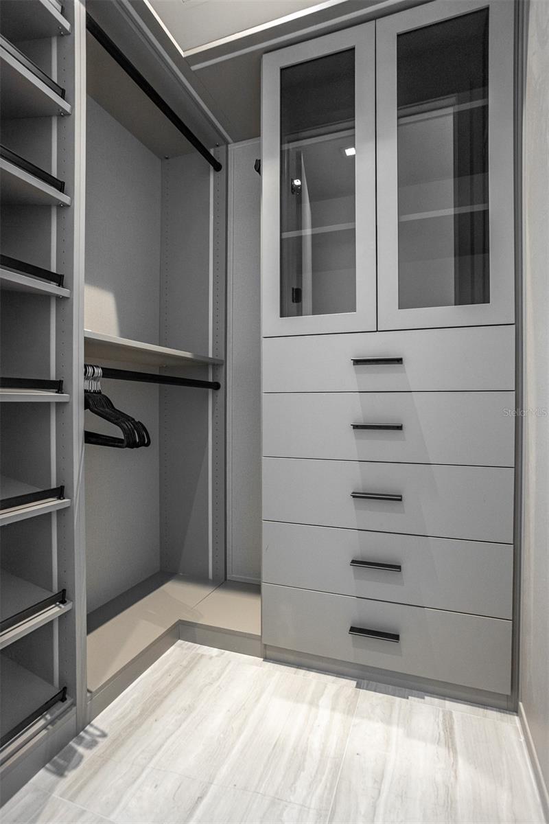 3030 W SANTIAGO ST E #4