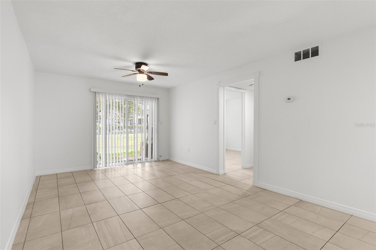 5013 TERRACE PALMS CIR #101