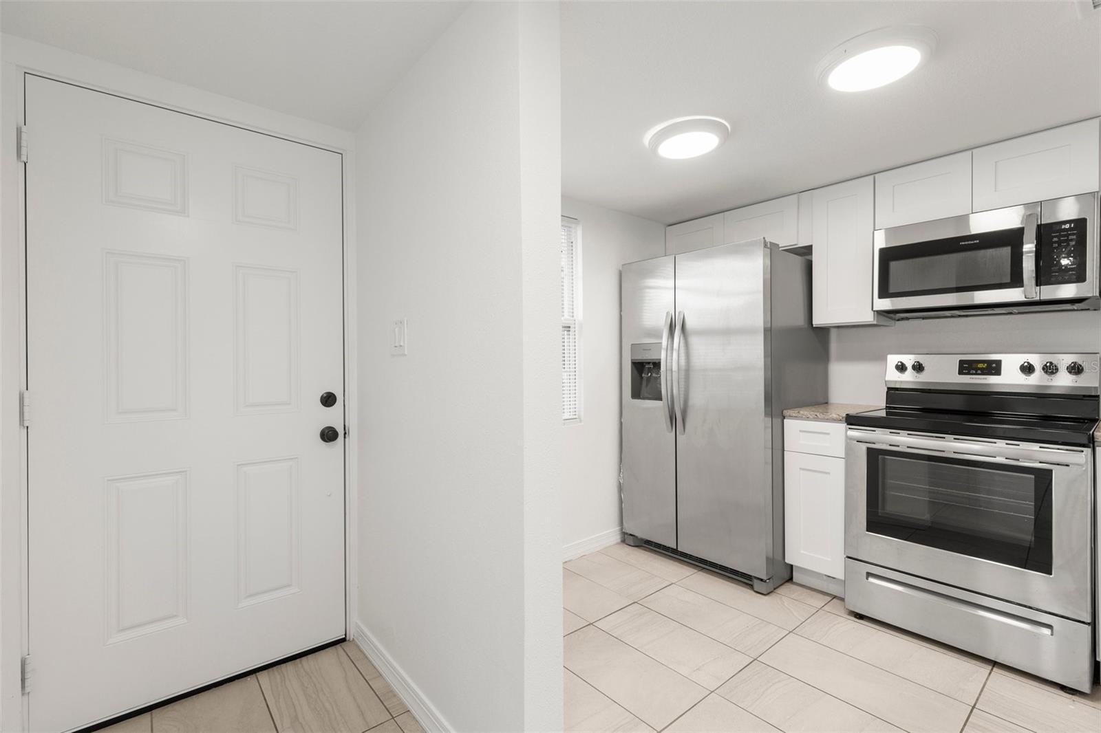 5013 TERRACE PALMS CIR #101