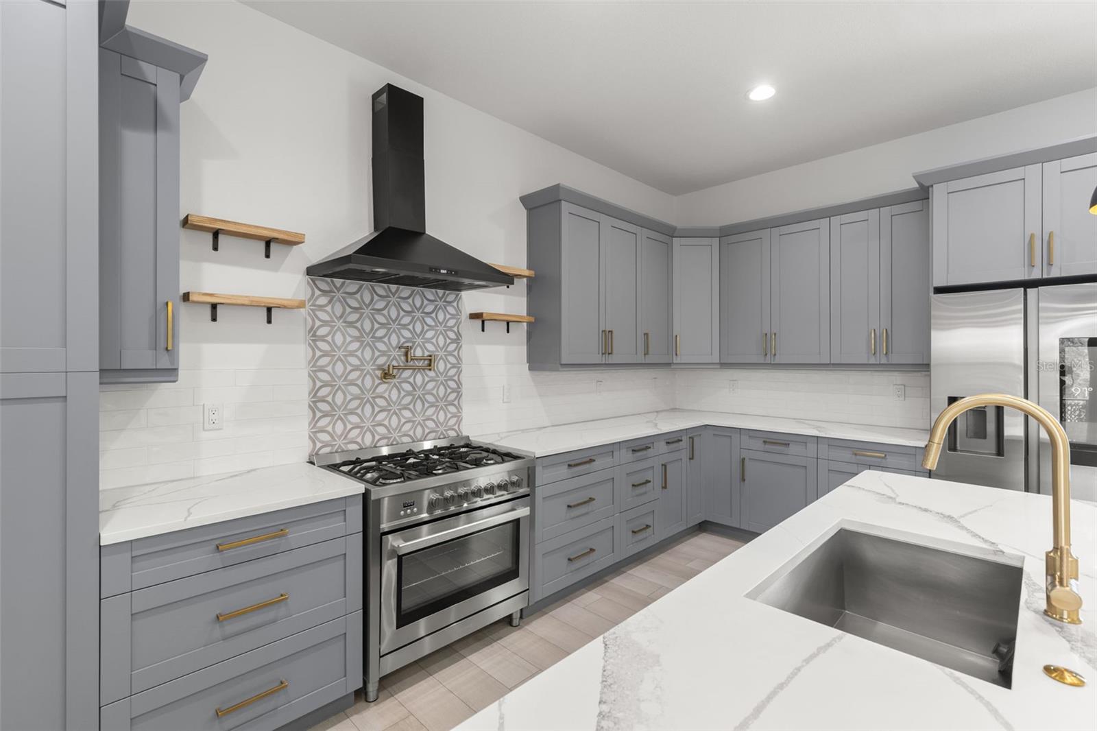 4913 N NEBRASKA AVE #5