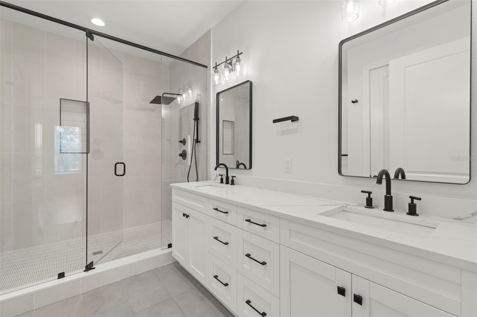 4913 N NEBRASKA AVE #5