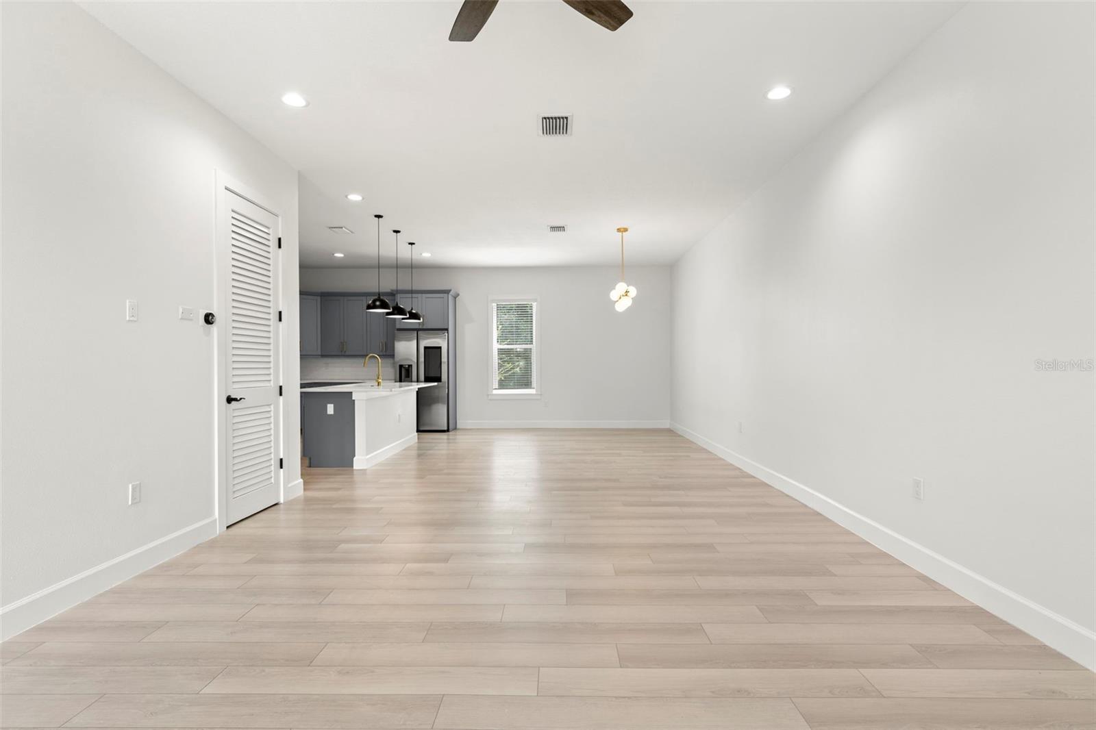 4913 N NEBRASKA AVE #5