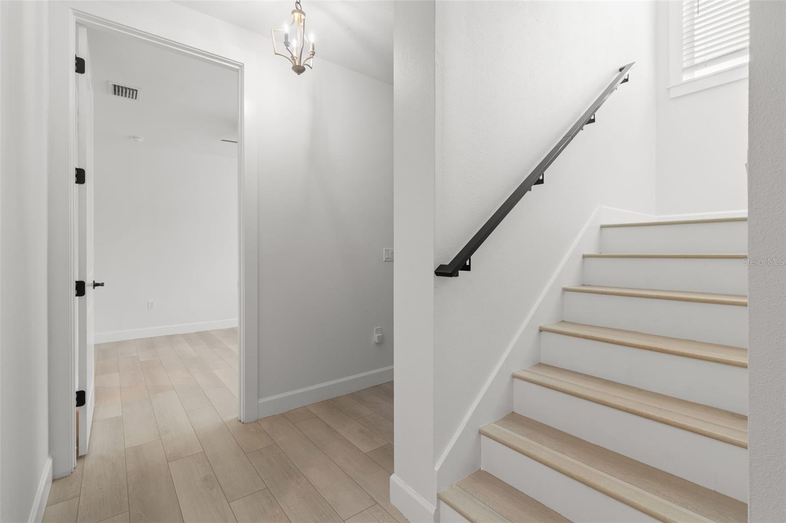 4913 N NEBRASKA AVE #5