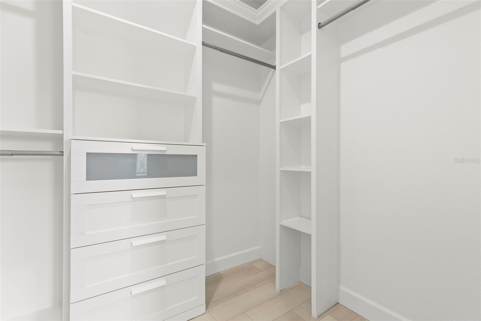 4913 N NEBRASKA AVE #5