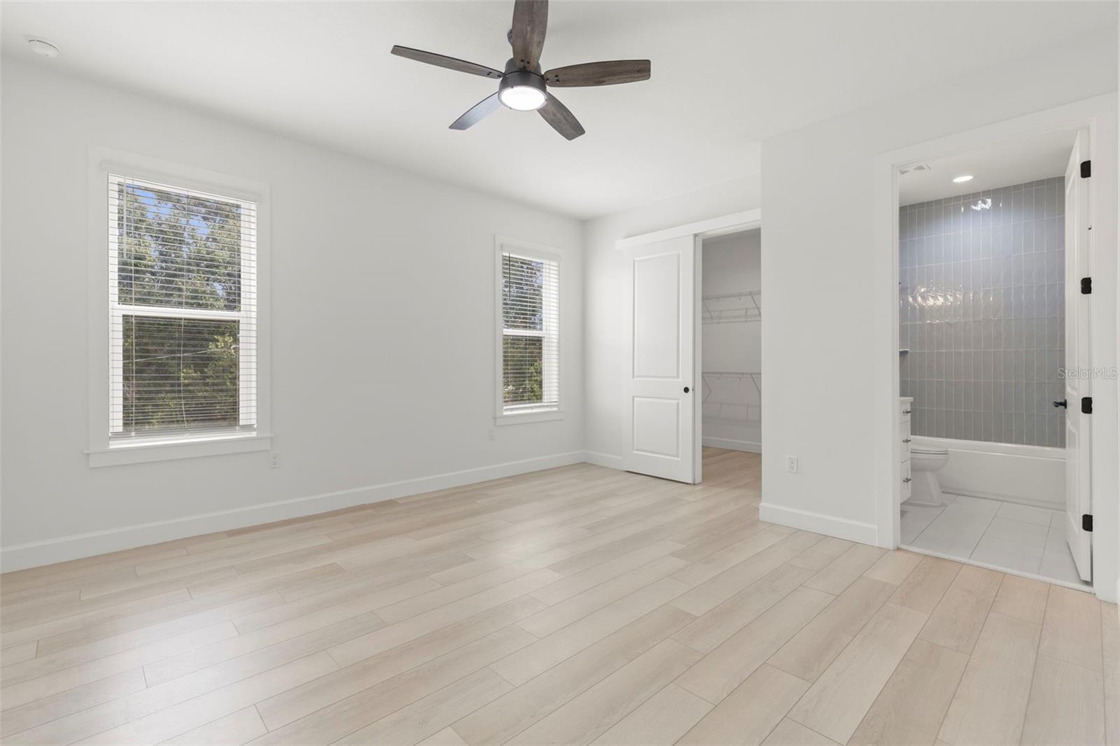 4913 N NEBRASKA AVE #5