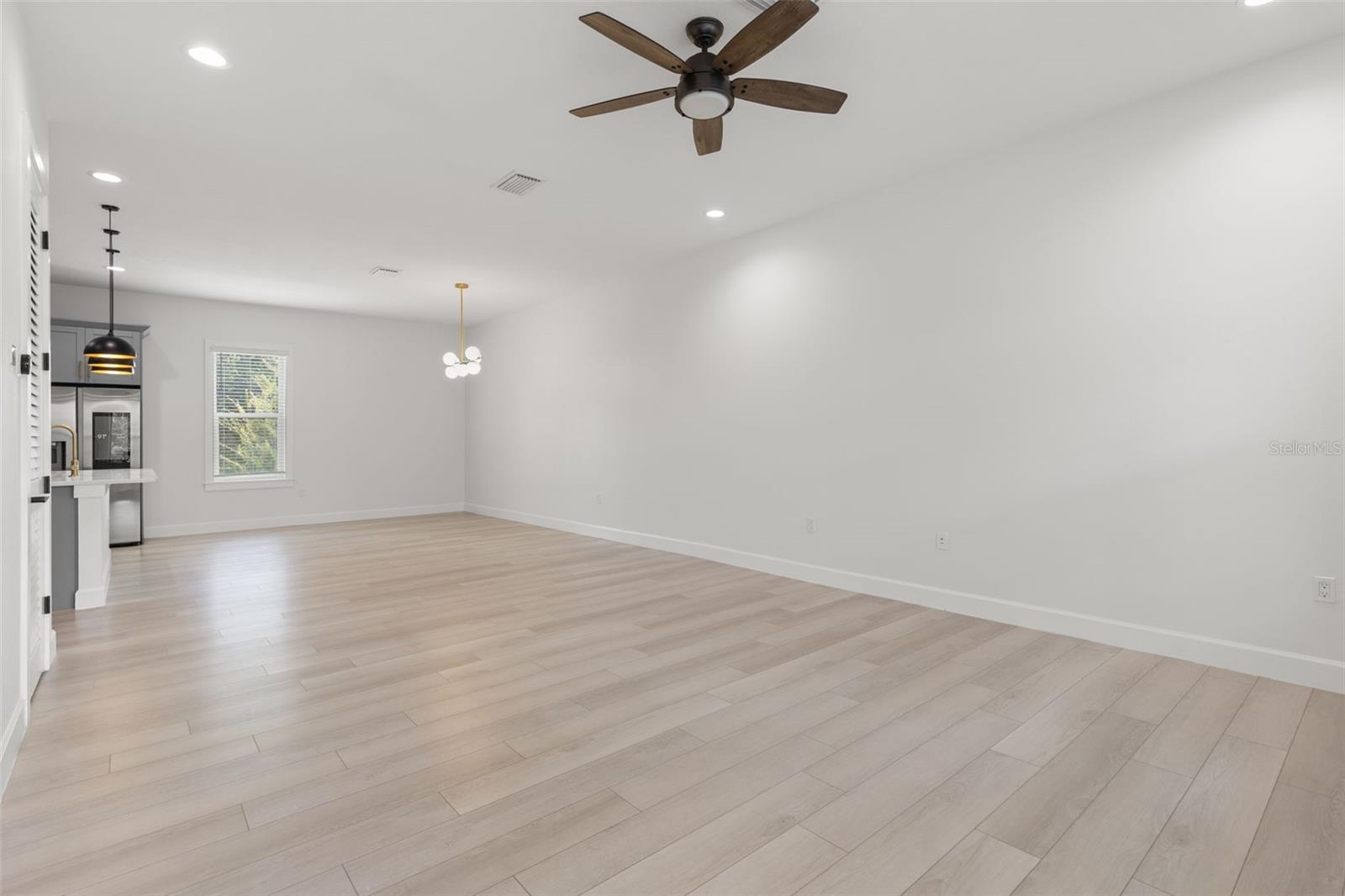 4913 N NEBRASKA AVE #5