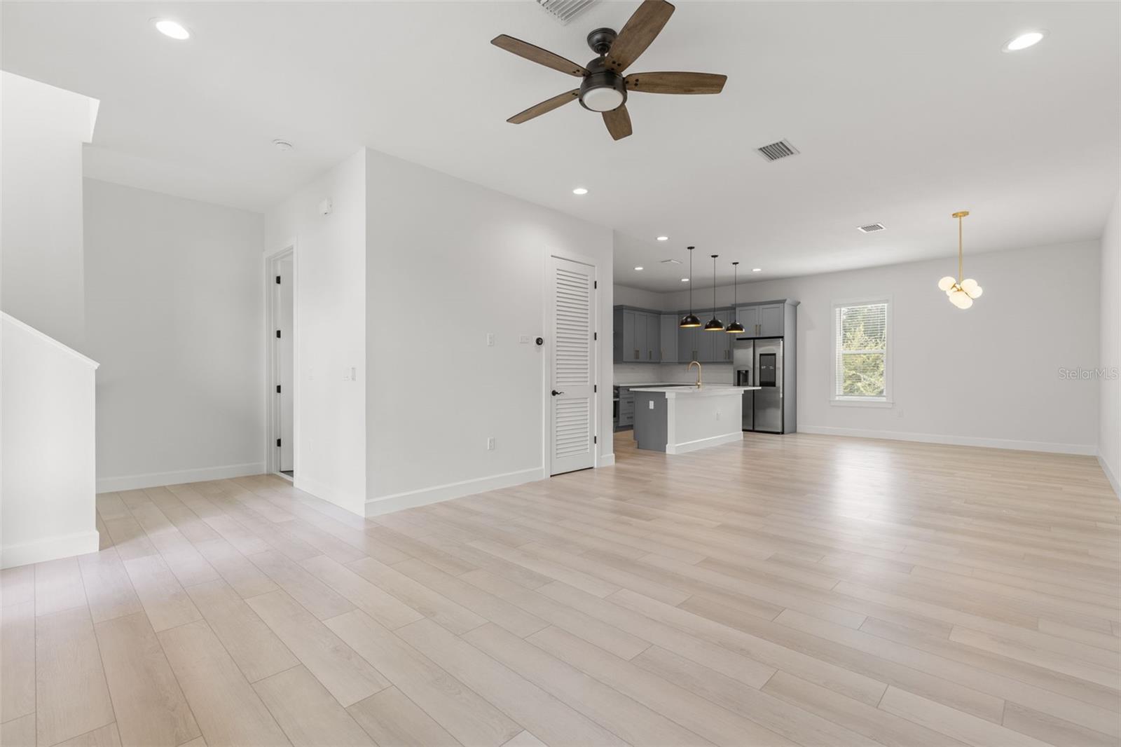 4913 N NEBRASKA AVE #5