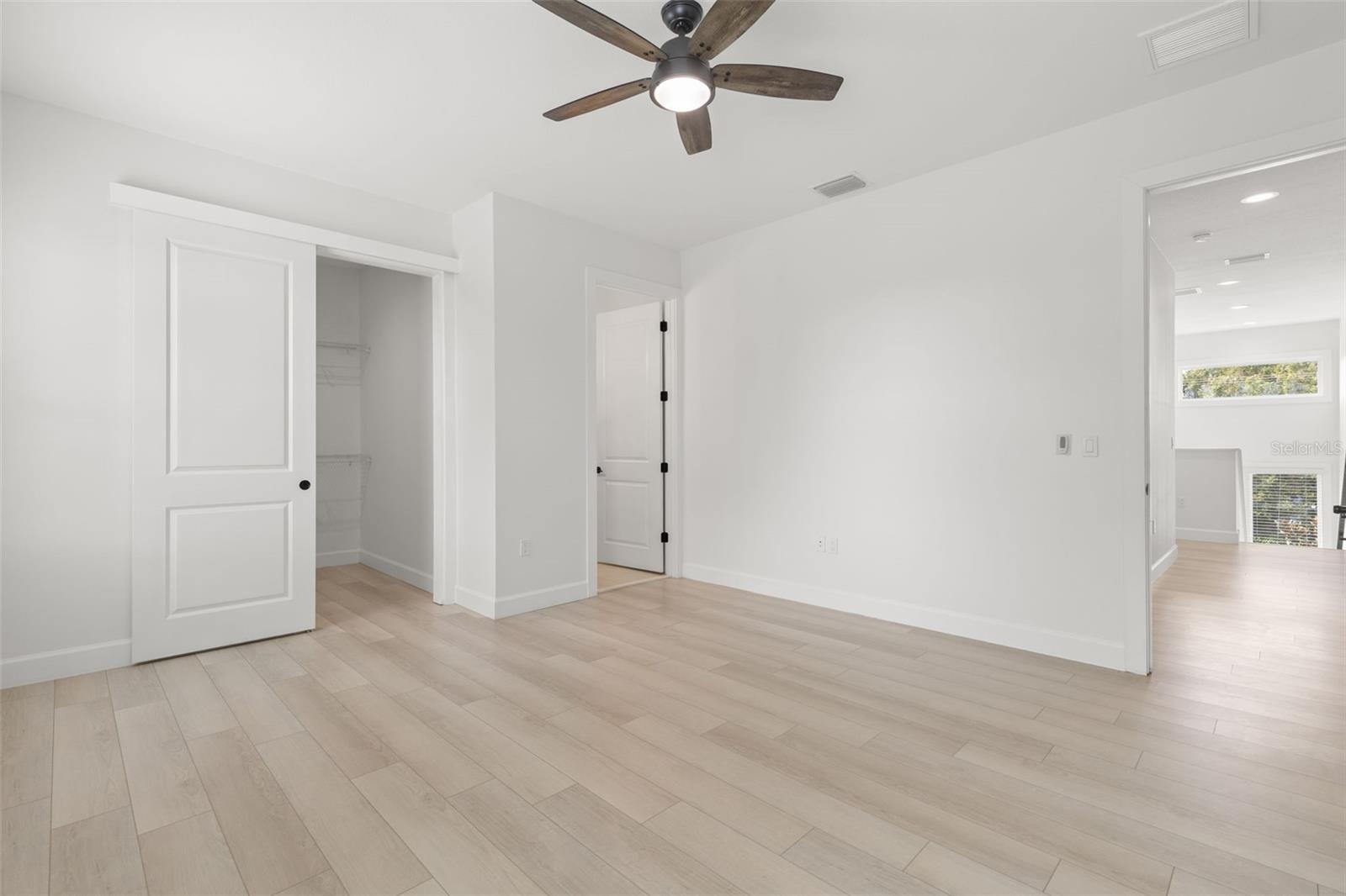 4913 N NEBRASKA AVE #5