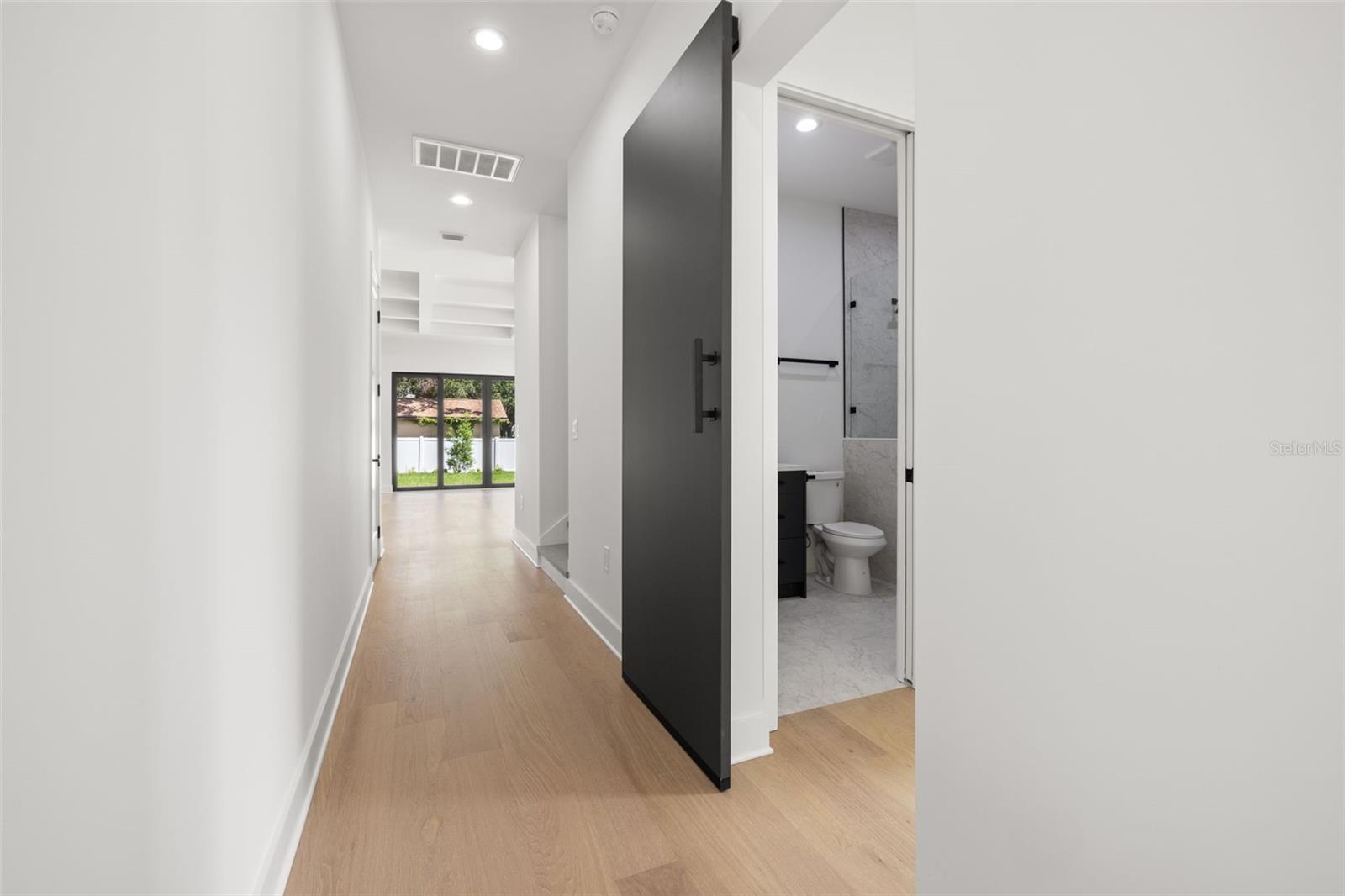 3201 W BALLAST POINT BLVD