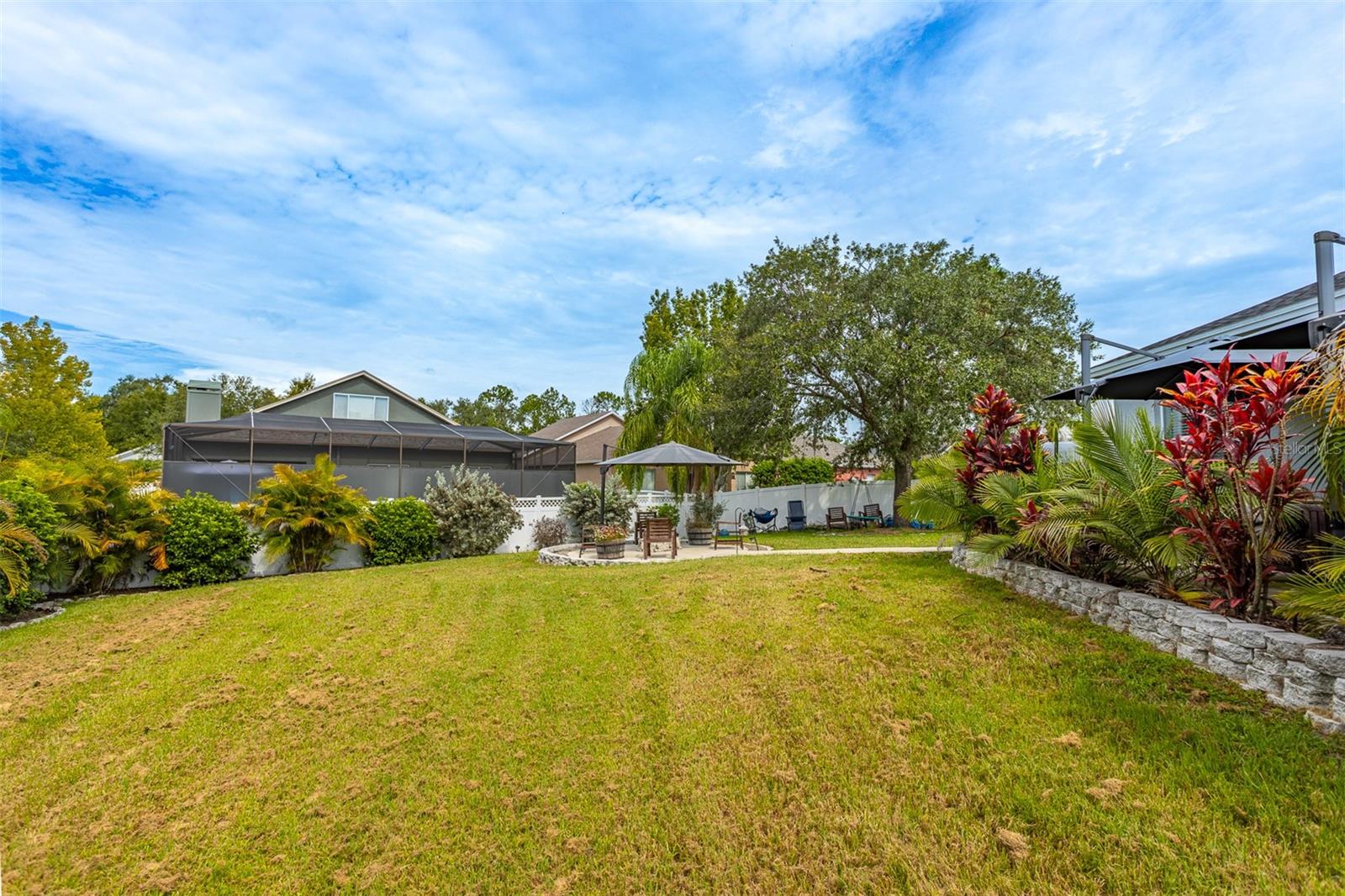 6928 BLUFF MEADOW CT