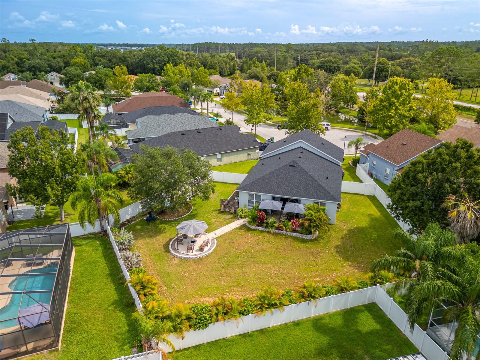 6928 BLUFF MEADOW CT