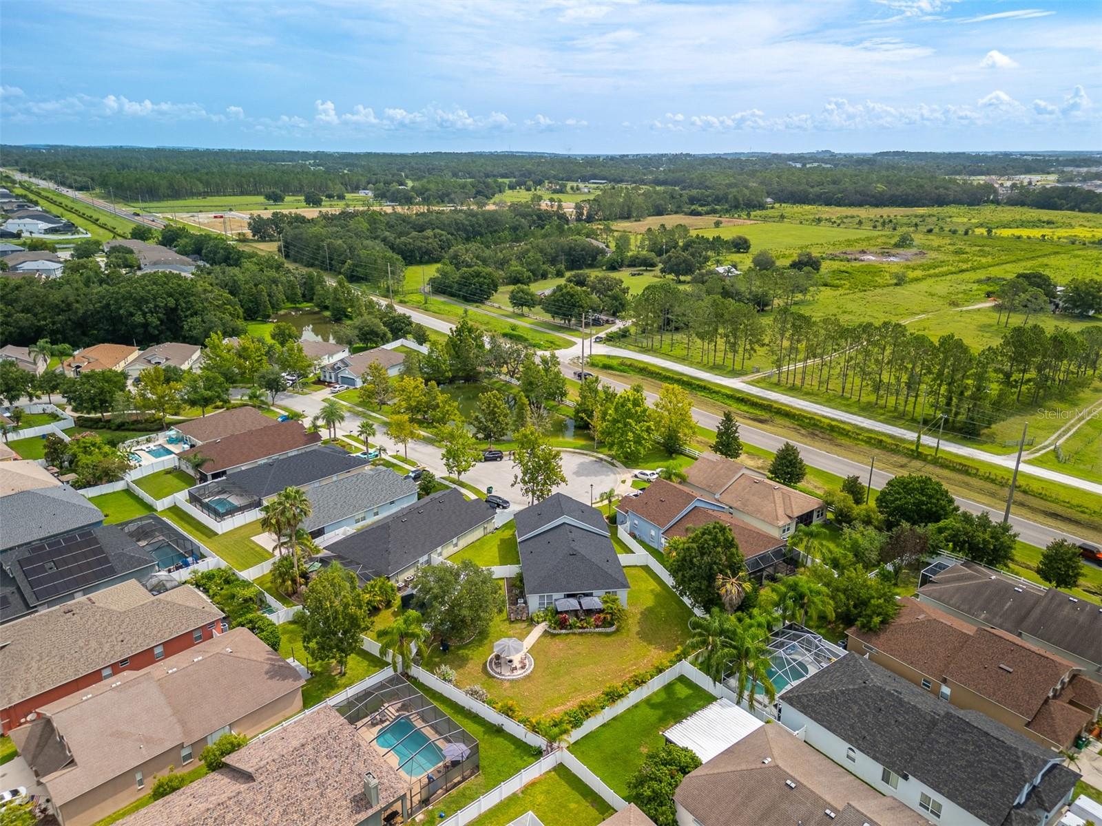 6928 BLUFF MEADOW CT