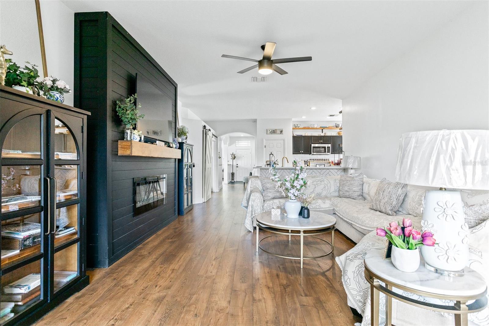 6928 BLUFF MEADOW CT