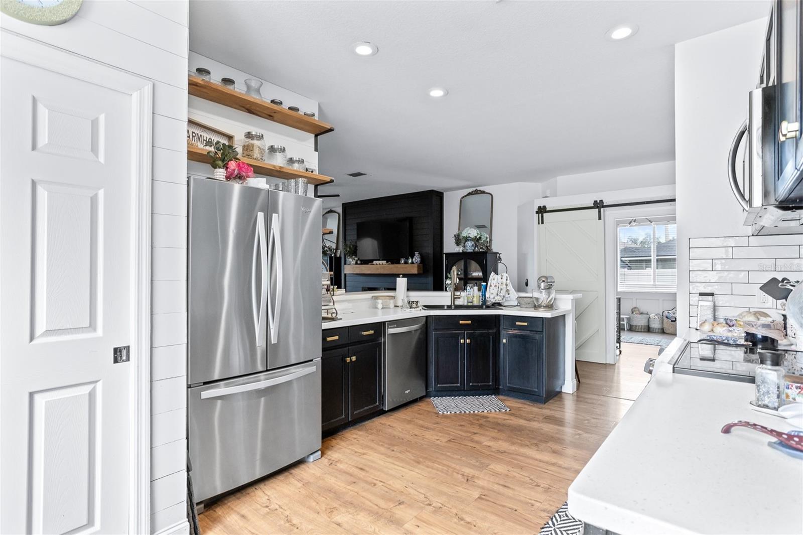 6928 BLUFF MEADOW CT