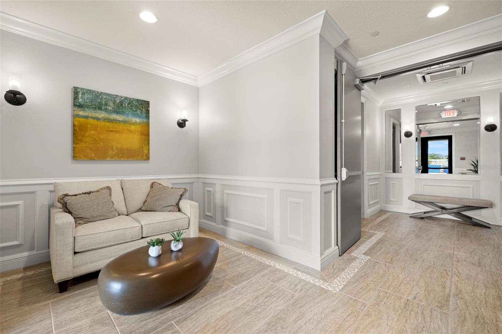 5703 YEATS MANOR DR #401