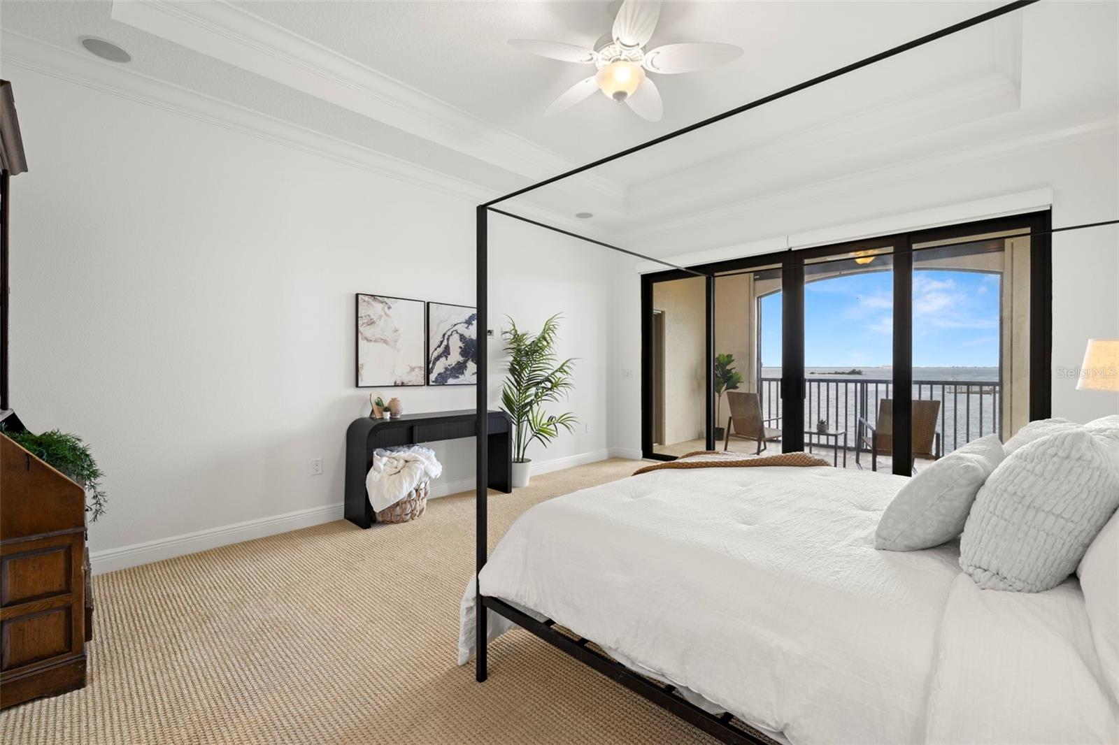 5703 YEATS MANOR DR #401