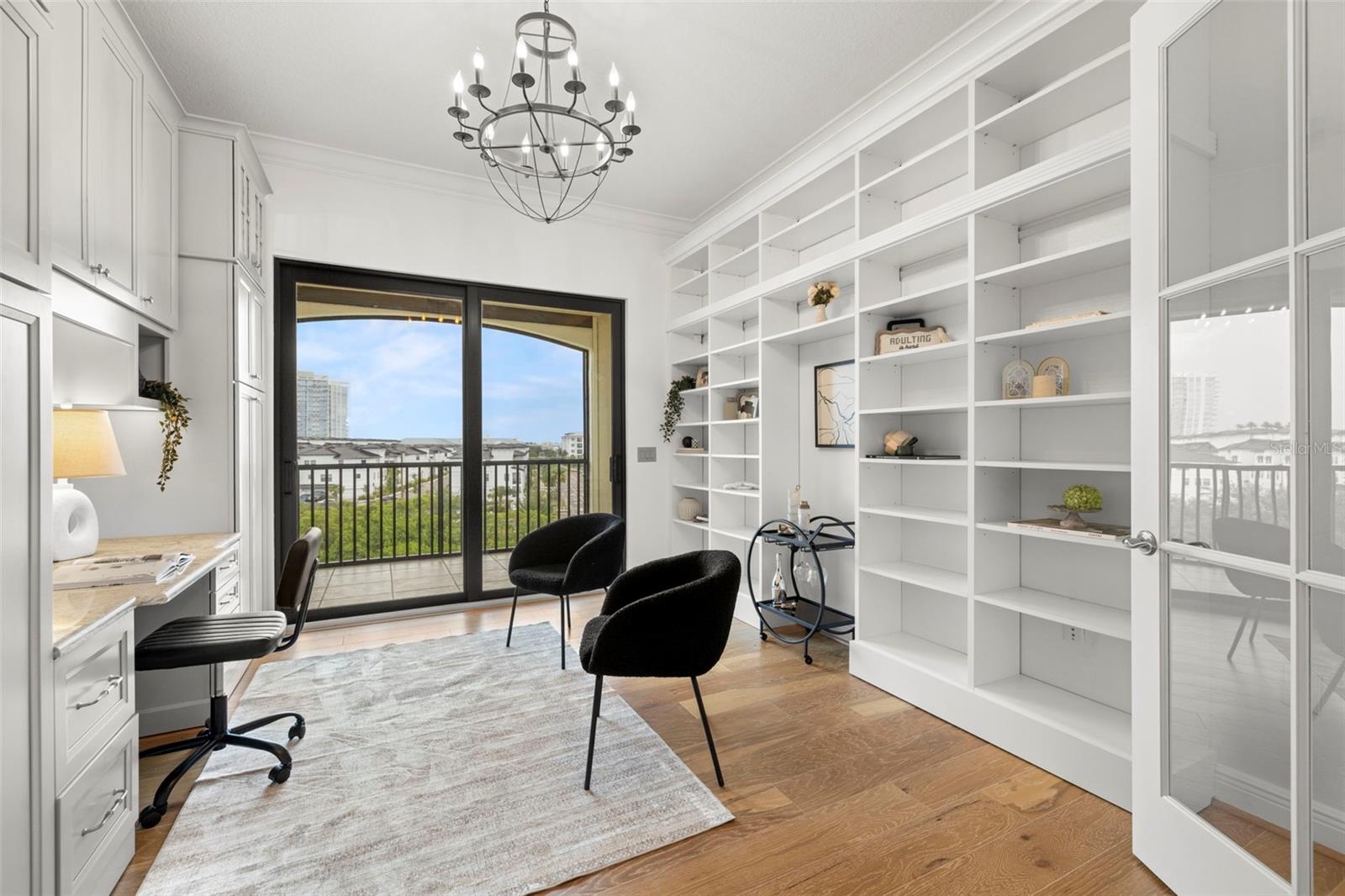 5703 YEATS MANOR DR #401