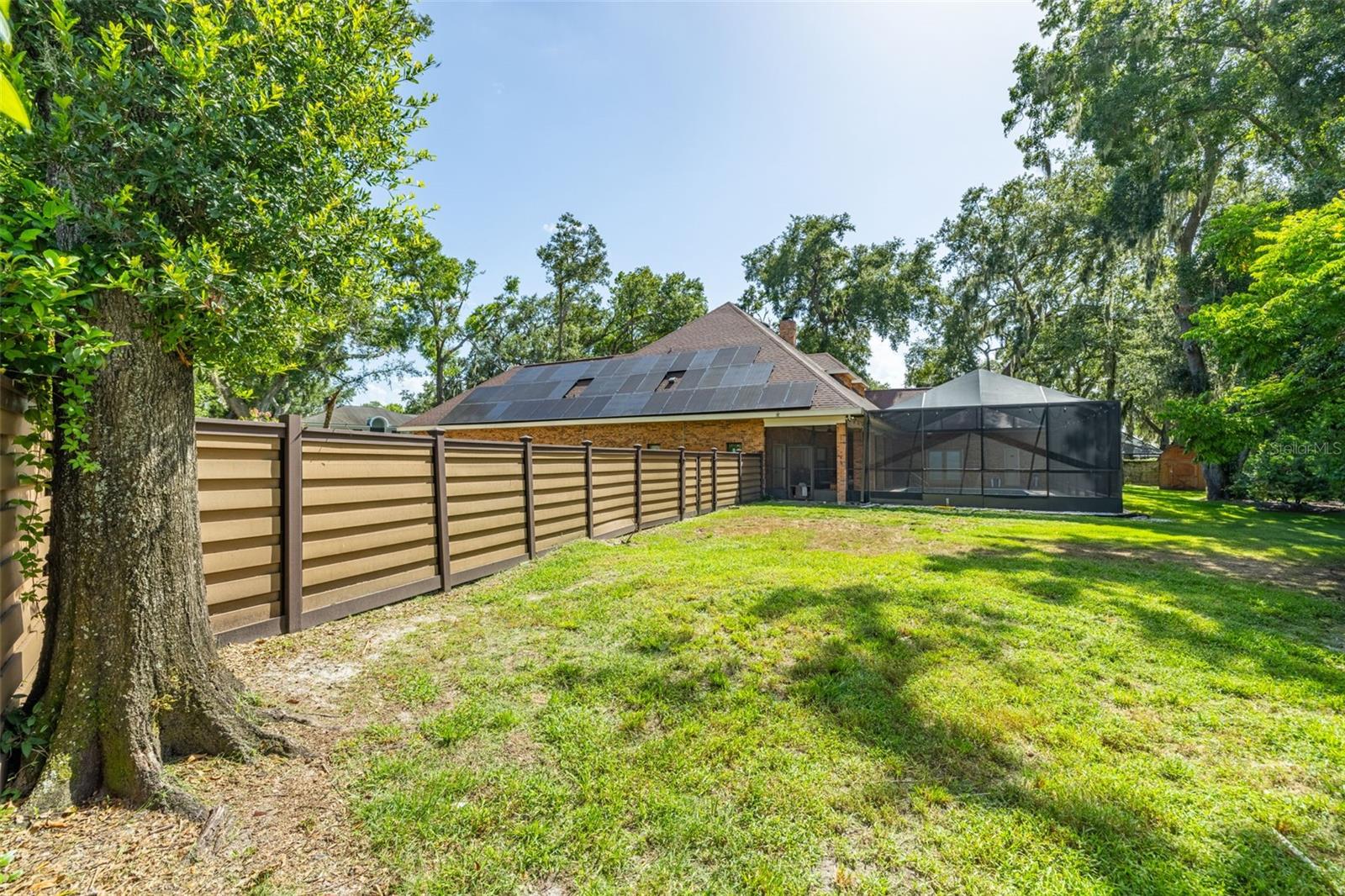 1202 W PINEDALE DR