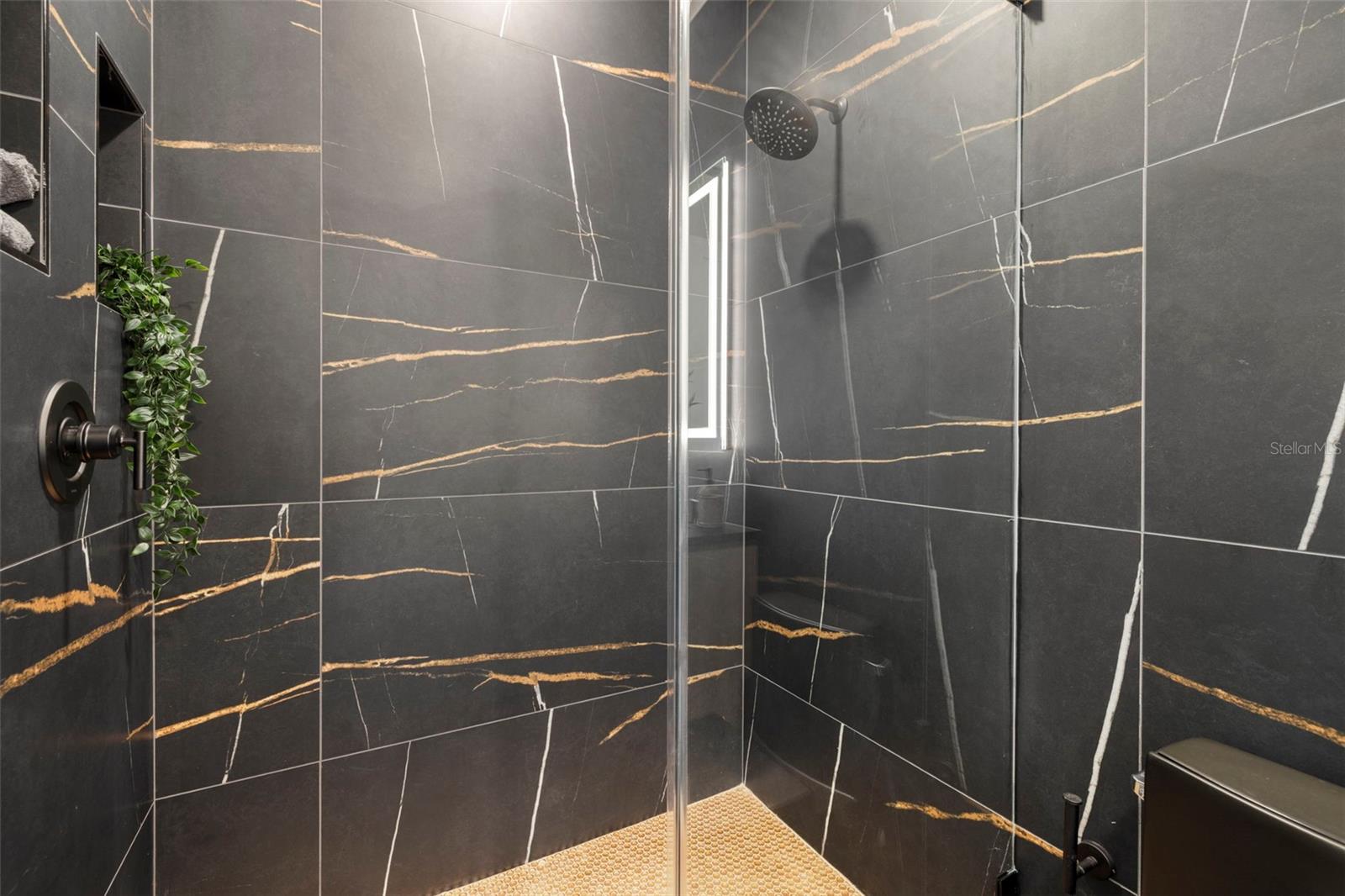 212 W EUCLID AVE #2