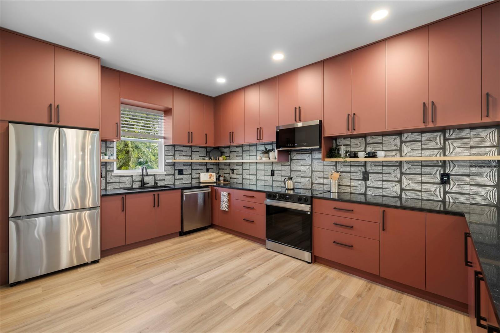 212 W EUCLID AVE #2