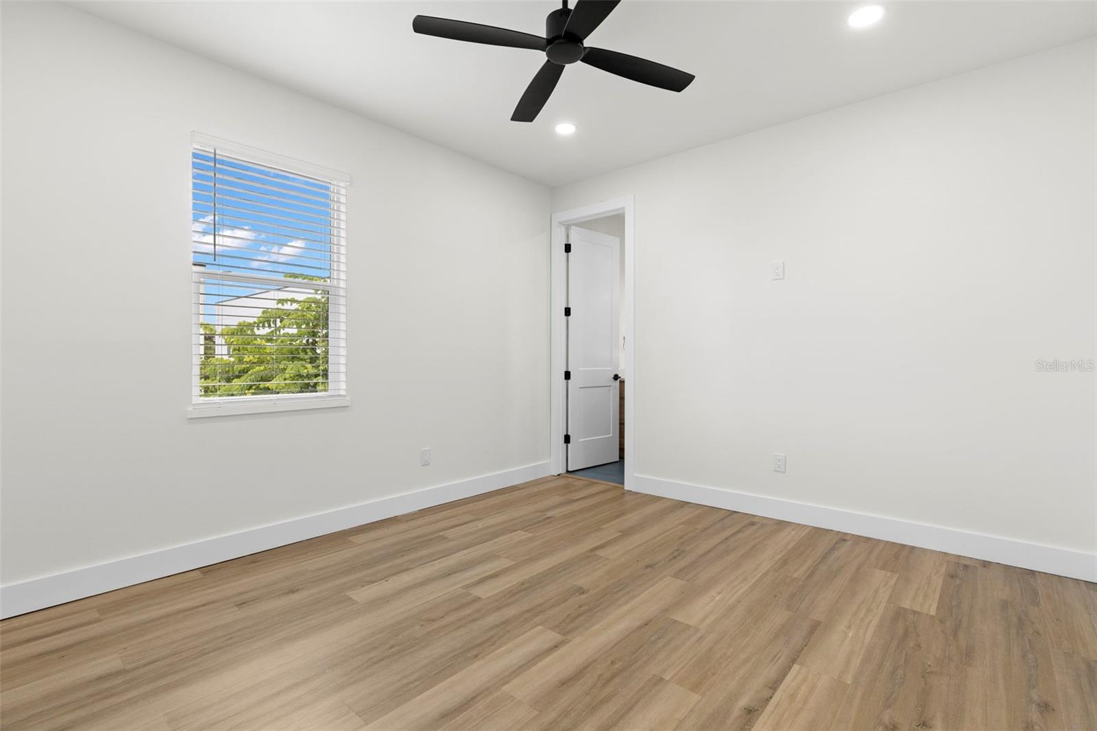212 W EUCLID AVE #2