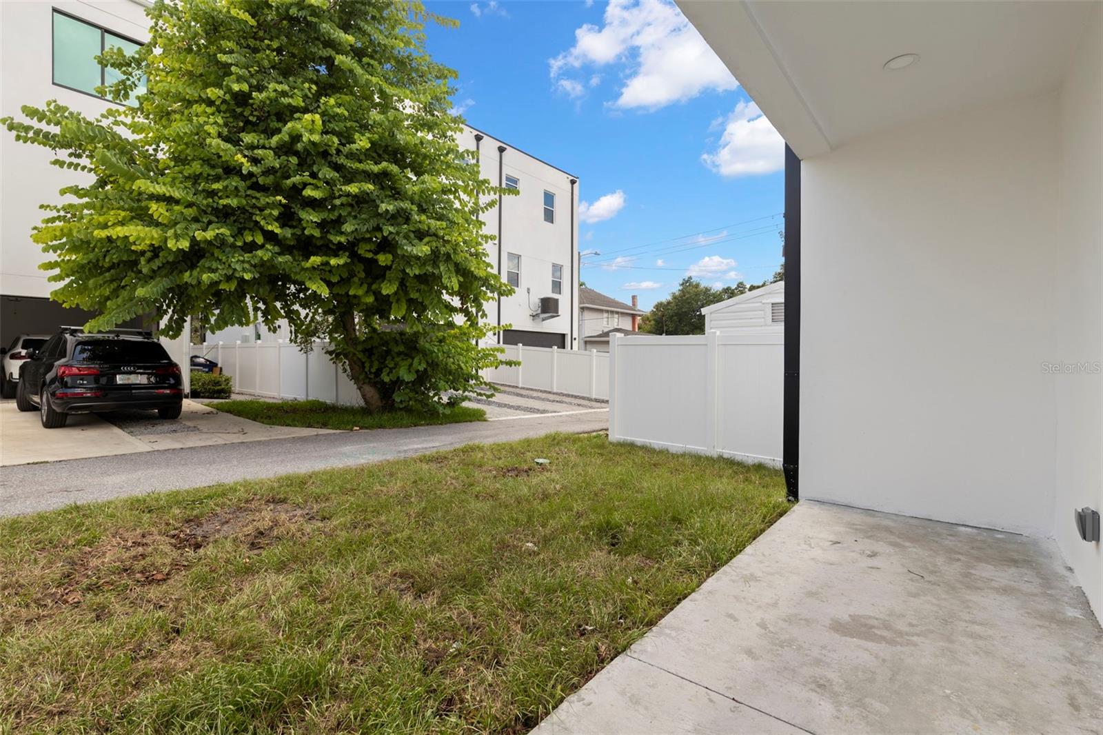 212 W EUCLID AVE #2