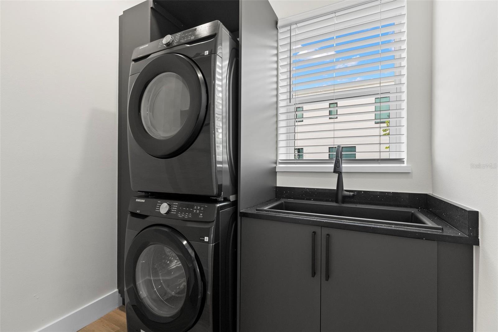 212 W EUCLID AVE #2