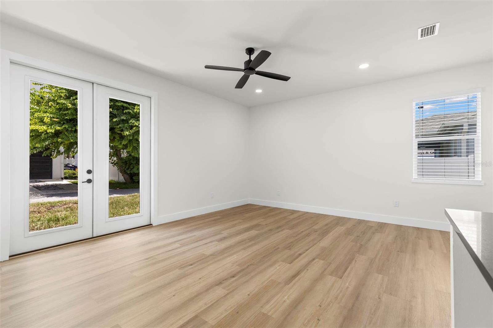 212 W EUCLID AVE #2