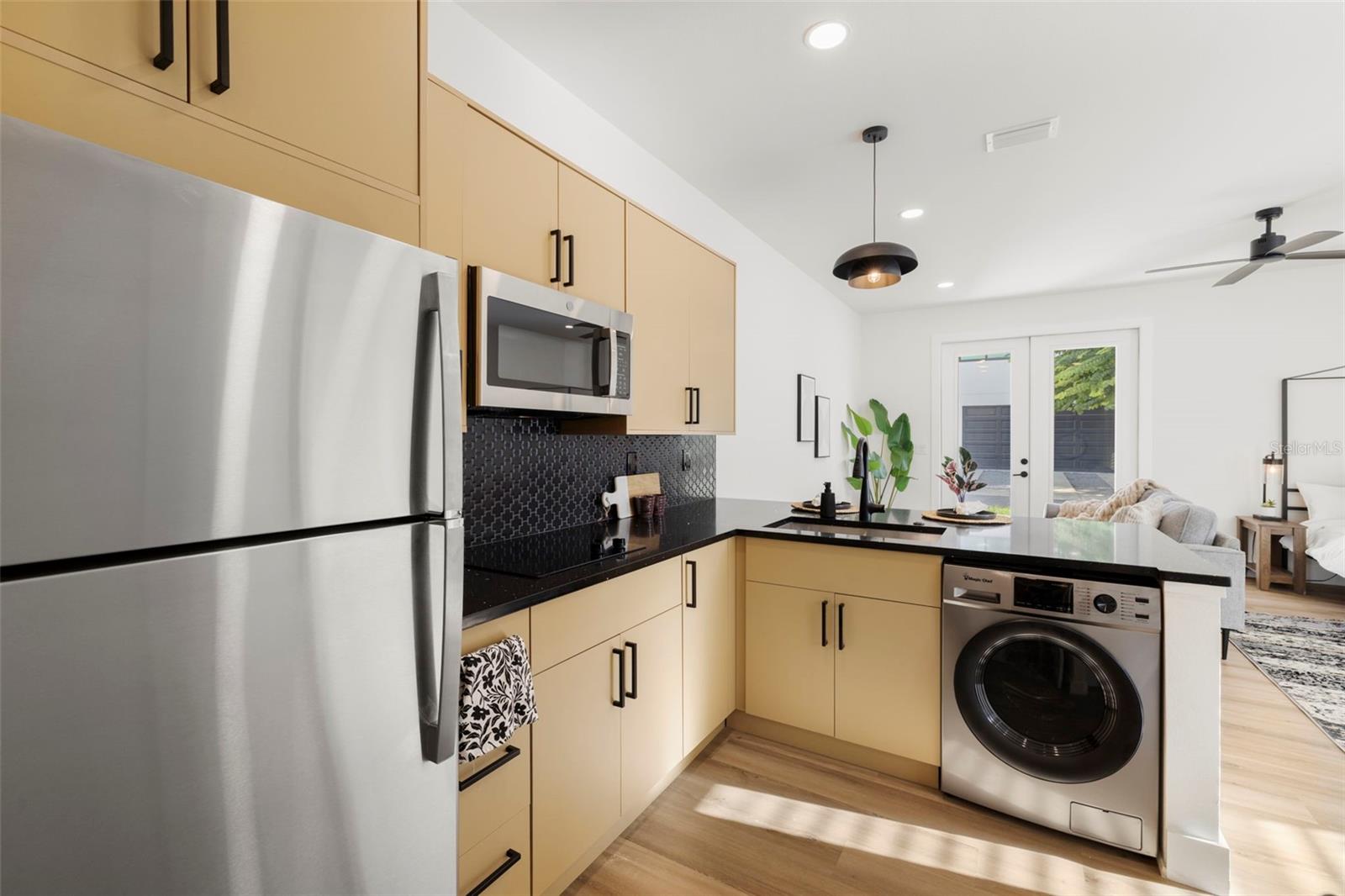 212 W EUCLID AVE #2