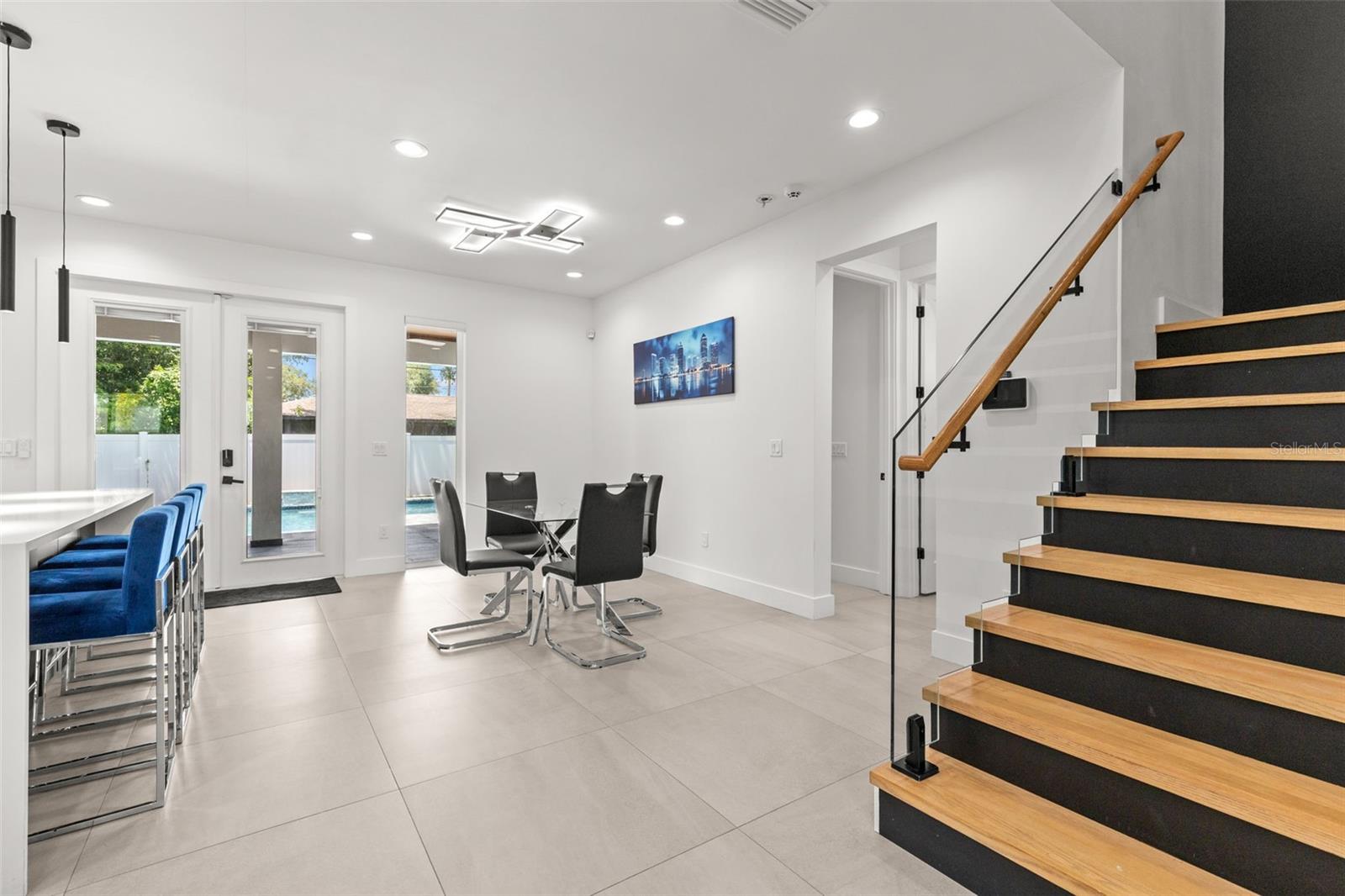 3213 W ABDELLA ST