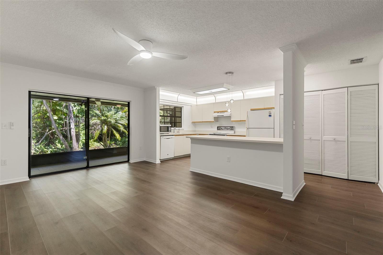 605 QUAIL KEEP DR
