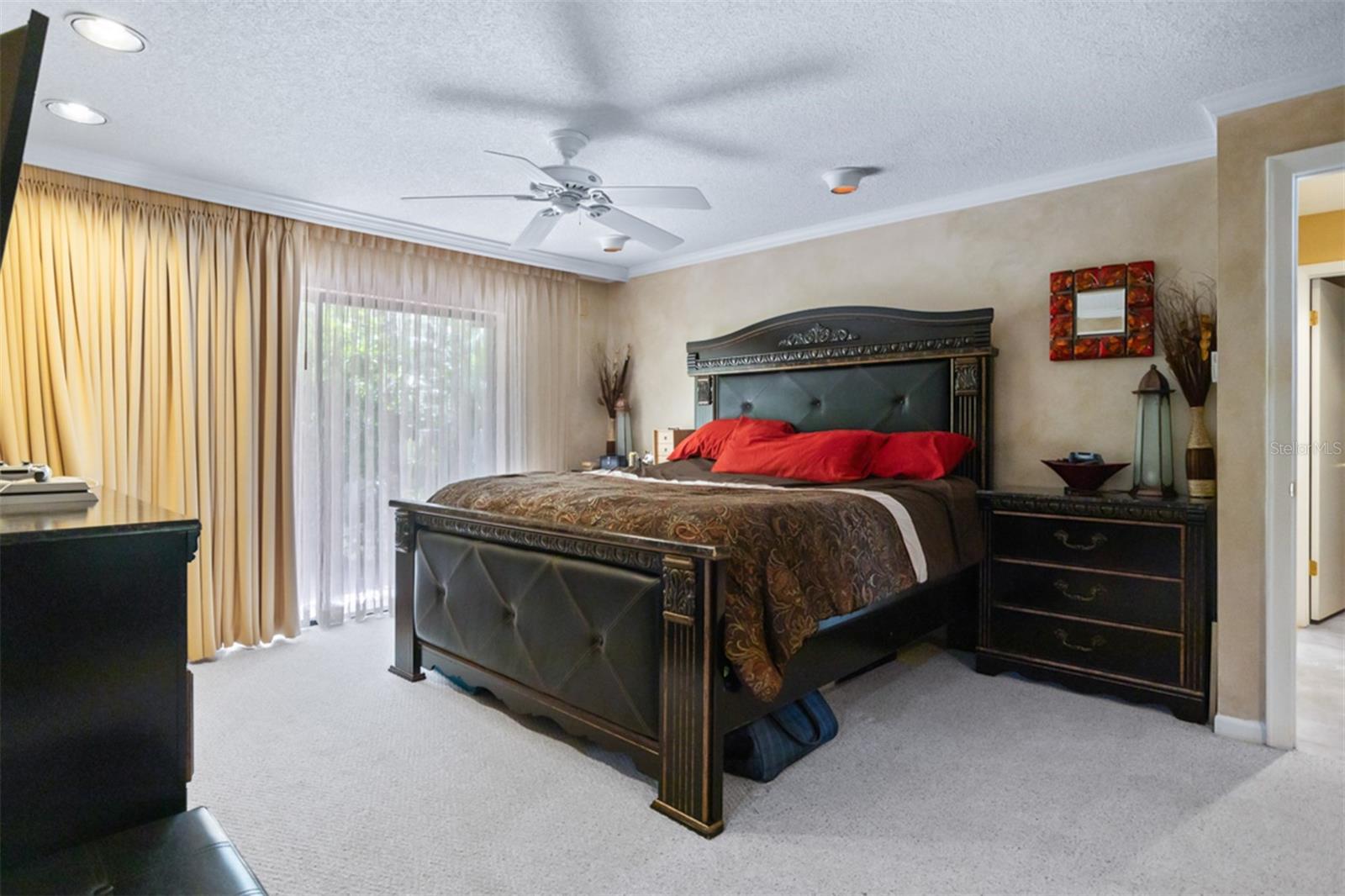 11407 ORILLA DEL RIO PL