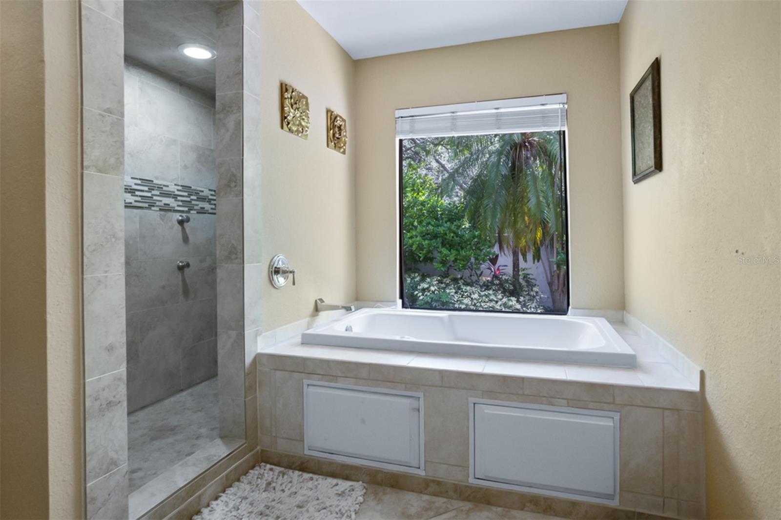 11407 ORILLA DEL RIO PL